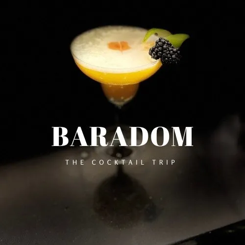 Cocktail signature Baradom sur fond noir